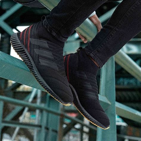 adidas Nemeziz Mid TR .